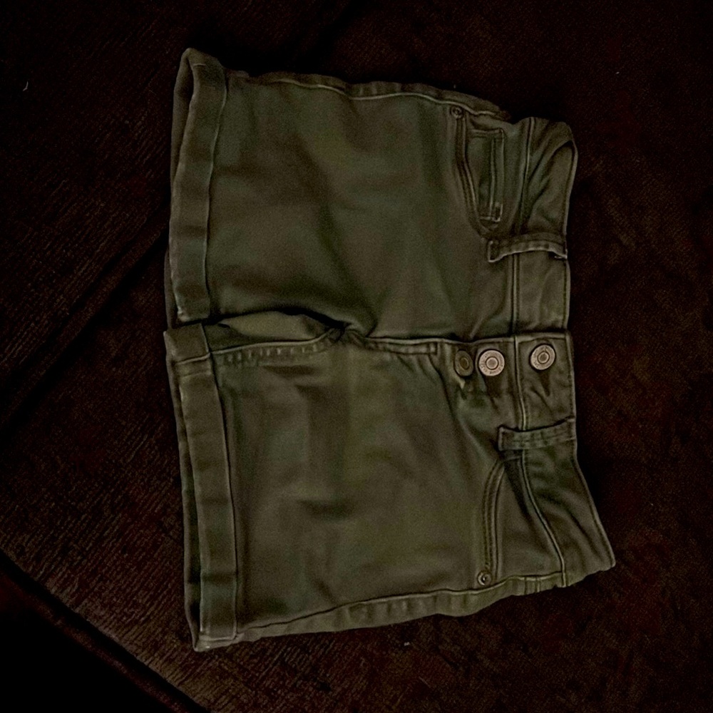Size 8 kids Green plain brand: mudd